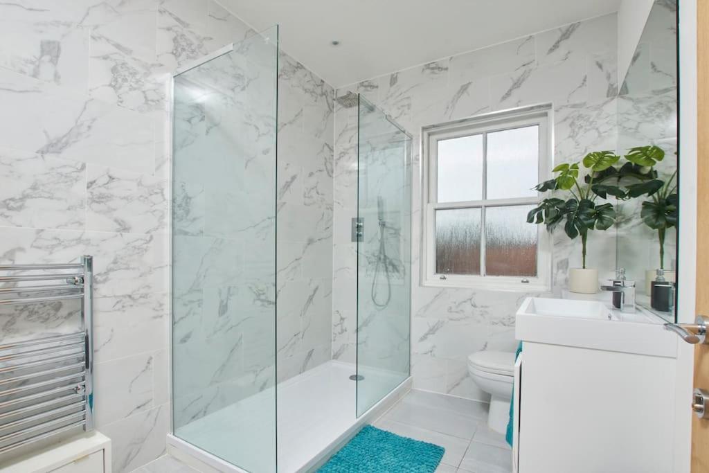 Beautiful Central Apartment Leamington Spa Exteriör bild